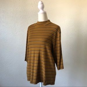 Vintage-style mock neck ribbed top!